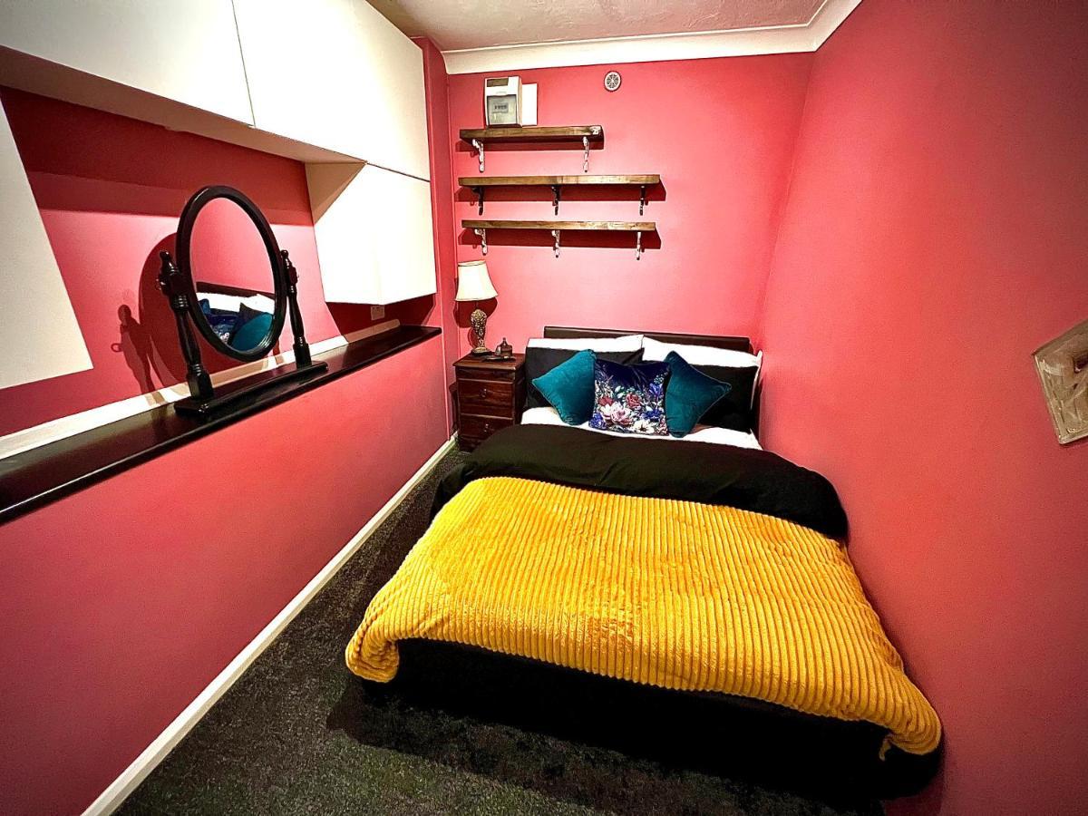 Apartment - Quirky Me1 Rochester  Dış mekan fotoğraf